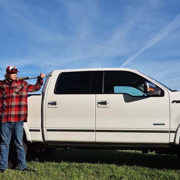 Meet your Posher, Bo - Picture 1 of 1